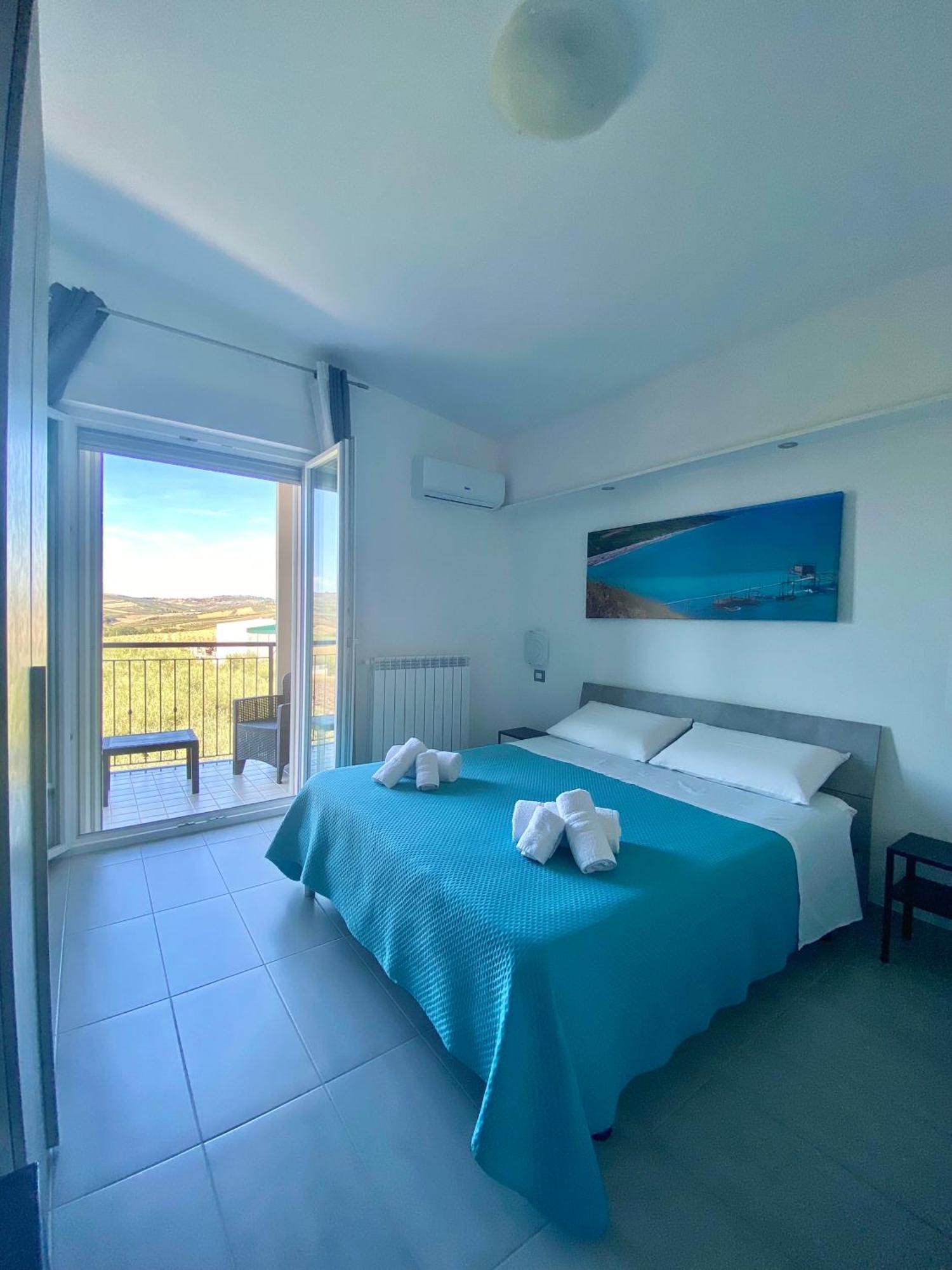 Colline Del Sole Bed & Breakfast ซานซัลโว ภายนอก รูปภาพ